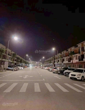 Shophouse phố đi bộ Centa City Từ Sơn căn rẻ còn sót lại chỉ 7tỷ4