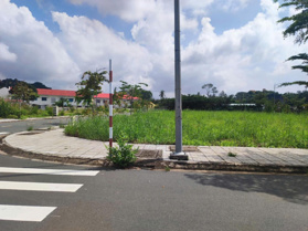 Cần bán gấp 120m2 đất full thổ cư SHR, gần công an tỉnh An Giang. MT Lê Trọng Tấn, TP Long Xuyên