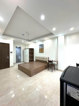 Cho thuê CC mini 40m2 tại 230 Mễ Trì Thượng, 5,1 triệu, view đẹp, đầy đủ nội thất