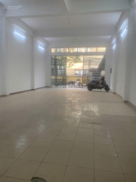 Chính chủ cho thuê nhà khu phố Mai Dịch DTSD 120m2 x3,5 tầng thông suốt giá 25tr/tháng