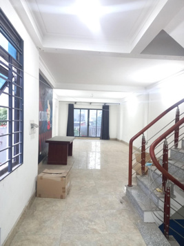 MẶT BẰNG - VỊ TRÍ KINH DOANH SẦM UẤT. CHO THUÊ MẶT BẰNG TẠI TẦNG 3 - NGÃ 4 HÀ TRÌ - HÀ ĐÔNG.