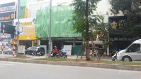 Cho thuê nhà mặt phố 3 tầng Ngọc Hồi, mặt tiền 8.6m, diện tích 185m2