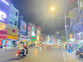 Cho thuê nhà góc 2 mặt tiền Long Xuyên - An Giang
