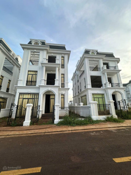 Biệt thự đơn lập đầu tiên tại thành phố Buôn Ma Thuột, khu đô thị Eco City Premia. View hồ, 9.1tỷ