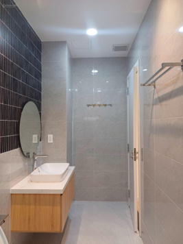 Cần cho thuê nhà phố vườn đẹp, nội thất cao cấp, 16 triệu/tháng, liên hệ: 0901 264 260