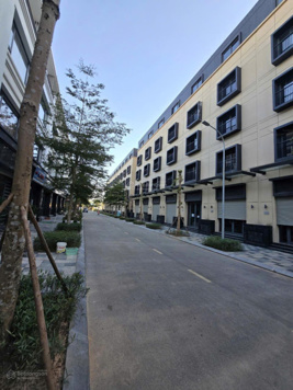 Cần bán gấp liền kề SH 1, Diamond Park Lạng Sơn, giá 4 tỷ rưỡi. LH 0914 998 685