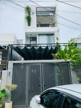 Nhà mặt tiền 3 tầng gần ĐH Sư Phạm, Tôn Đức Thắng | Có gara ô tô, full nội thất