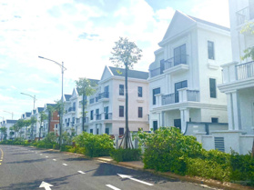 Bán căn biệt thự view hồ tại Ecocity Premia sổ hồng sẵn LH 0947 777 376