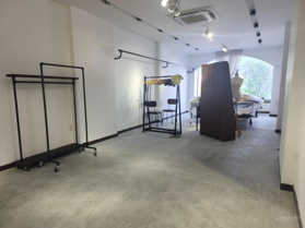 Chính chủ cần bán gấp nhà 4 tầng mặt tiền Hoàng Diệu, Q4, thương lượng nhanh với khách thiện chí