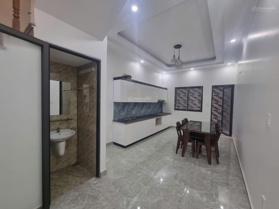 Cho thuê nhà ngõ đường Văn Cao nội thất cực đẹp, nhà mới tinh ạ