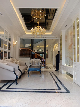 Siêu phẩm 88m2 x 4 tầng có thang máy tại mặt đường gần AeonMall kinh doanh buôn bán mở spa siêu đẹp