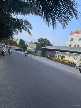 Cho thuê mặt bằng kinh doanh Chí Linh, Vũng Tàu, góc 2 mặt tiền 160m2 vị trí vip