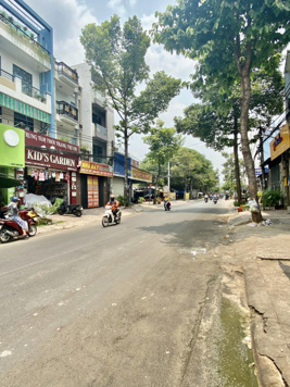 Vip + hiếm! Bán gấp nhà 2 tầng góc 2 Mặt Tiền kinh doanh đường B, DT 121m2, 17x7.5m