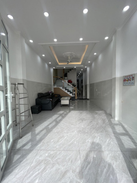 Cho thuê nhà Chánh Nghĩa, Thủ Dầu Một, Bình Dương mặt tiền Nguyễn Tri Phương thích hợp làm spa