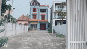 Bán nhà đất mặt đường Thiên Lôi, đường 2 chiều, gần Mai Hồng Phúc, sổ đỏ chính chủ