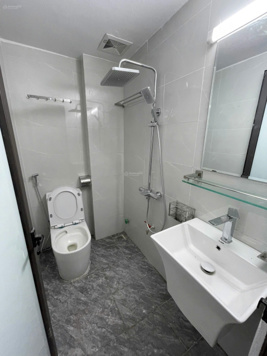 Chính chủ cho thuê nhà số 86 ngõ 11 Đường Giải Phóng ngay cạnh HonDa Pháp Vân. DT 60m2, 3 tầng