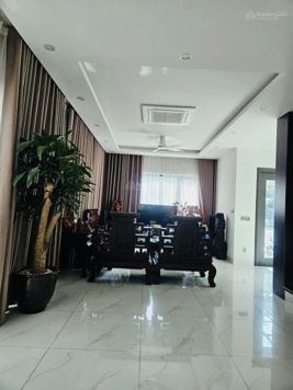 Bán BT Ecopark Hải Dương đã hoàn thiện DT 200m2 hướng Tây Nam, đường đôi to. LH em Nga 0912 026 951