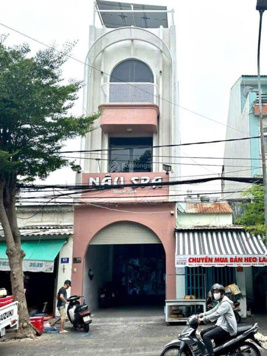 Cho thuê nhà mặt tiền Trương Công Định giá chỉ 20 triệu/th vị trí sầm uất