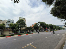 Cho thuê tòa nhà 1 trệt 5 lầu đường Lê Hồng Phong, Tp. Vũng Tàu, Vị trí KD đắc địa