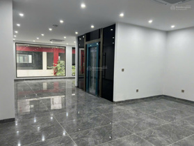 Cho thuê liền kề nhà phố Khai Sơn Long Biên làm vp, công ty, vị trí đẹp ô tô đỗ cửa; 0903 225 588