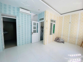 Cho thuê nhà 3 tầng nguyên căn hẻm Hùng Vương gần Quảng Trường Trần Phú , ngay chợ đêm Nha Trang