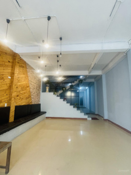 Bán nhà mặt phố đường Trần Hưng Đạo siêu trung tâm TP Quảng Ngãi, hàng hiếm giá cực chất