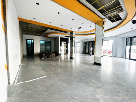 Cho thuê căn góc 2 mặt tiền ngang 12 x 15m trục chính Vincom