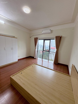 Phòng rộng thoáng, view đẹp đủ nội thất giá 4,3tr/th tại Phố Trạm (gần Aeon Mall)