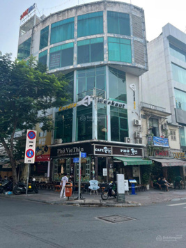CHO THUÊ TOÀ NHÀ 5 TẦNG (4 LẦU) QUẬN 1, 2 MẶT TIỀN NGÃ TƯ LÊ THỊ HỒNG GẤM & YERSIN, VỊ TRÍ ĐẮC ĐỊA
