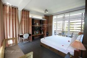 Bán căn villa siêu đẹp view sông Hội An - Không gian Vườn