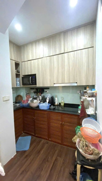 Bán nhà Phố Hào Nam, Nhà dân xây chắc chắn, Vị trí trung tâm nhiều tiện ích, 5 tầng, Giá: 6.5 Tỷ.