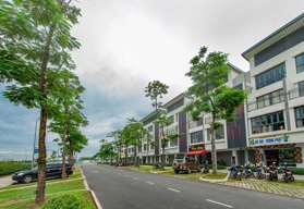 Chính chủ bán căn biệt thự xẻ khe góc số 18 đường 3 - 7/8 Gamuda Garden