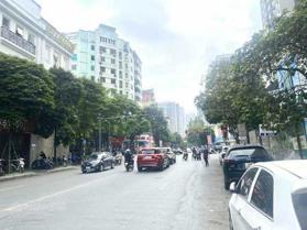 Lô góc - mặt phố - Hoàng Quốc Việt-Trần Cung - 5 tầng - fulll đồ - 14,x tỷ vừa ở cho thuê 50 triệu