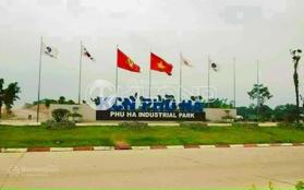 Chính chủ cần bán lô đất đẹp mặt đường 320. Khu công nghiệp Phú Hà, giá chỉ hơn 16tr. Lh 0374 313 275