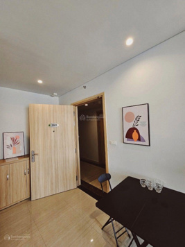 4tr có ngay căn CC full nội thất, view biển, hướng ĐN mát mẻ ở Bãi Cháy, QN. Ib em Trang xem nhà