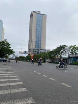 Cho thuê 2000m2 đất Bãi Cháy, Hạ Long, Quảng Ninh