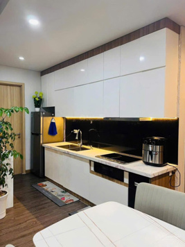 Chính chủ cần cho thuê căn 1 phòng ngủ view biển tại Hạ Long, nội thất mới, đầy đủ không thiếu gì