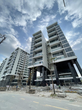 Cực hiếm! Bán căn duplex 170m2, view cực thoáng tại Sunshine Green Iconic giá chỉ 14 tỷ bao phí