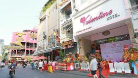 Siêu phẩm KS mặt tiền Bùi Viện Q1 DT 8m x 20m hầm 9 tầng HDT 300triệu/ tháng giá 132 tỷ