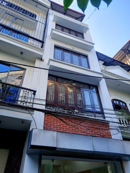 Cần bán gấp nhà phân lô quân đội, 60m2x 5 tầng, 2 mặt thoáng, Ngĩa Đô - Cầu Giấy HN giá 14,9 tỷ