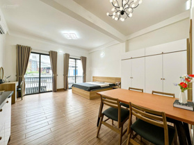 Căn hộ studio ban công lớn mới full nội thất ngay Etown Cộng Hoà