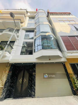 Liền kề phân lô Linh Đàm thiết kế 6 tầng full nội thất đẹp long lanh như hình. LH: 0986 786 568