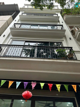 Bán nhà mặt ngõ ô tô tránh Đê La Thành, Ba Đình, DT 42m2 x 6 tầng, mặt tiền 5.39m, LH 0986 619 395