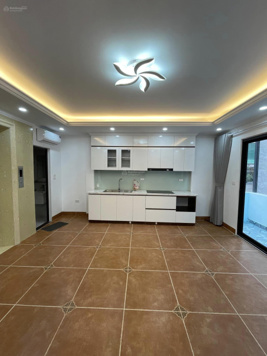 Khu phân lô Ba Đình, ô tô chạy vòng quanh - ô tô dừng đỗ ngày đêm