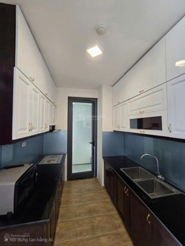 Chính chủ bán căn chung cư 2 phòng ngủ nhà đẹp hướng đẹp nhất Gelexia. Diện tích 83,2m2 giá 4,8 tỷ