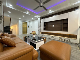 Phân lô - ô tô 16 chỗ vào nhà - 6 tầng thang máy - full nội thất - bán nhà Thịnh Liệt