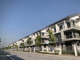 9,6 tỷ sở hữu ngay căn biệt thự song lập 180m2 duy nhất , giá đẹp nhất