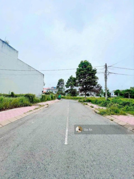 Kẹt ngân hàng bán lô đất 120m2 tại MTĐ Cách Mạng Tháng Tám, Long Mỹ, Hậu Giang