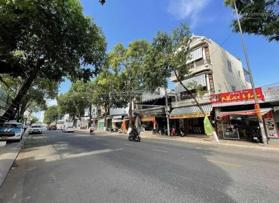Cho thuê nhà 3 tầng mặt tiền Nguyễn Đức cảnh - - Nha Trang ( 15tr/ tháng )