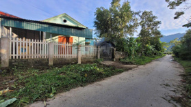 Chính chủ 234 m2 đất mặt tiền đường nhựa Thượng Long, Yên Lập, có sẵn nhà ở kiên cố, 900 triệu